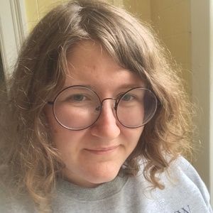 Meet your Posher, Ivy S.